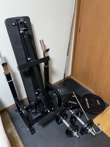 ベンチプレス　バーベル　ダンベル