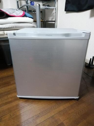 2019年製　冷凍庫32L