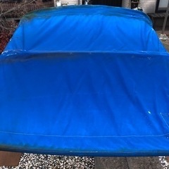 ボートようテント　ブルー　縦120㎝　横幅190㎝　長さ250㎝　一部縫目が有ります。の画像