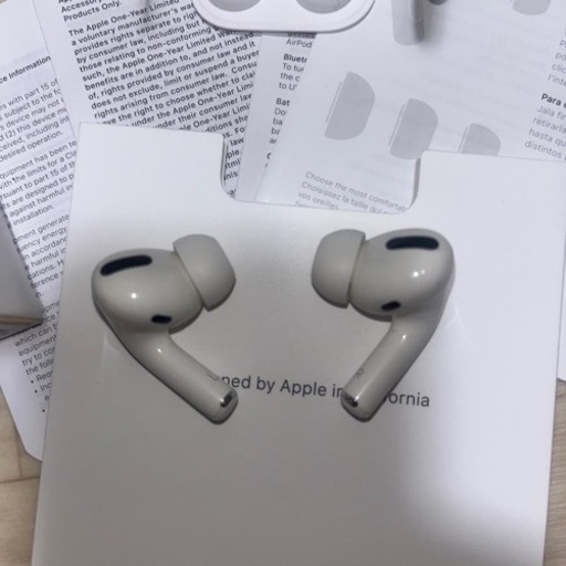 正規品   Apple製品 AirPodsPro 両耳イヤフォン ケース無し