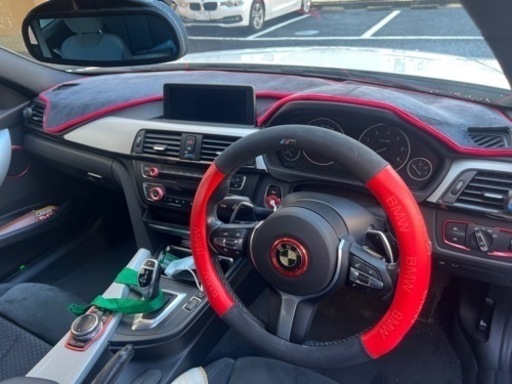 BMW フロントグリルキャップとオーディオスイッチカバー