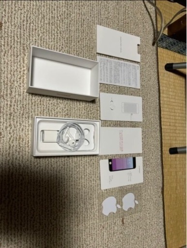 【取り引き者決定】iphone SE  2nd