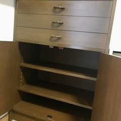 キャビネットの画像