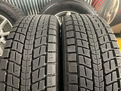 エスクード★225/70R16　本物の深溝　ウインターマックスSJ8　ダンロップ　安心のエアー＆バランス調整済み　即装着可能