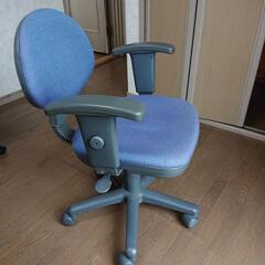 椅子  高さ調節あり  