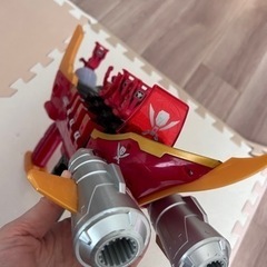 男の子　ヒーロー　オモチャの画像