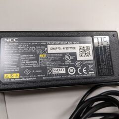 ノートパソコン用　ACアダプタの画像