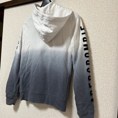 Abercrombie KIDS    アバクロパーカー　上着　高学年位の画像