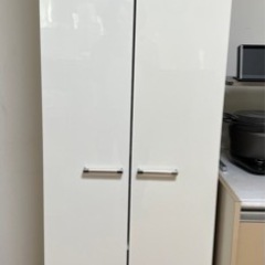 取引中　差し上げます。キッチンストッカー　鏡面仕上げ　収納棚