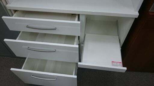 （2023.2.28までがお得！）ニトリ　100ｃｍ幅で高さ180ｃｍの2面レンジボード 　食器棚　キッチン収納　コンセント付　白　　