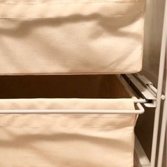 ハンガーラック　引き出し付きの画像