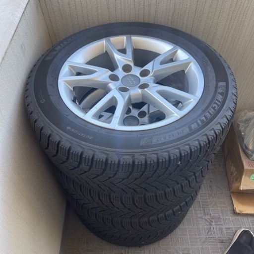 アウディq3  スタッドレスタイヤ　17インチ