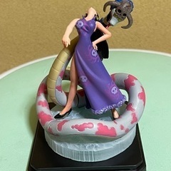 ONE PIECE ログボックス ボア・ハンコック フィギュアの画像