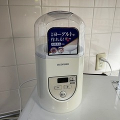 ヨーグルトメーカー（ユ○○○でもらったカップ付き）の画像