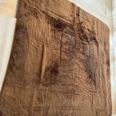 【美品】こたつテーブル黒とラグ2種(夏用と冬用)の画像