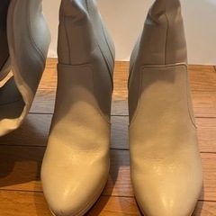 ニーハイブーツ　アイボリーの画像