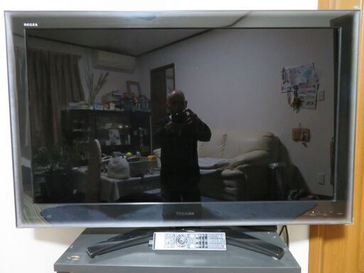 液晶テレビ　東芝レグザ　47インチ