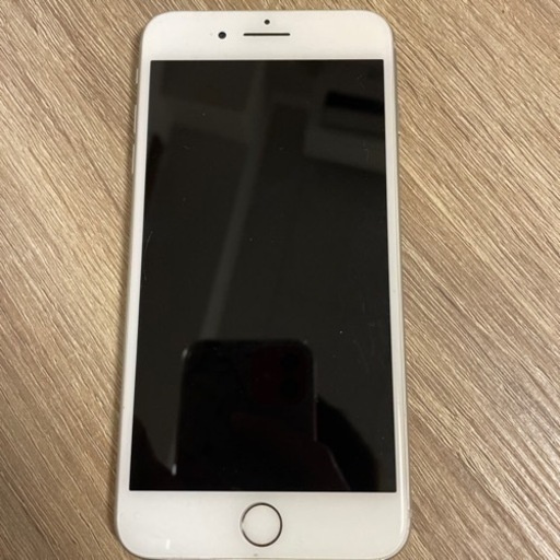 iPhone 8 Plus 本体