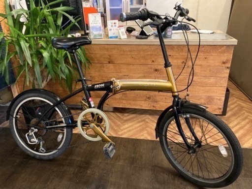 【後輪タイヤ・後輪チューブ新品！】6段変速　20インチ折りたたみ自転車　ゴールド×ブラック