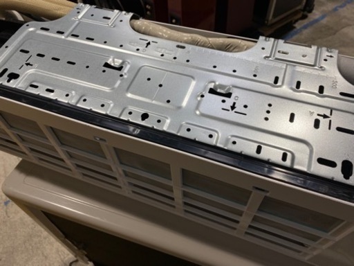 TOSHIBA ルームエアコン　6畳 RAS-G221M 2020年 ●E013W012
