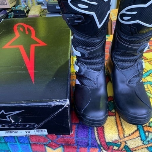 アルパインスターズオフロードブーツ