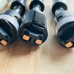 スポットライト　レールライト　ダクトレール　ライティングバー用　ミニレフランプ　40Wまで   E17口金　展示　雰囲気　オシャレ　カッコイイ　残り白1個の画像