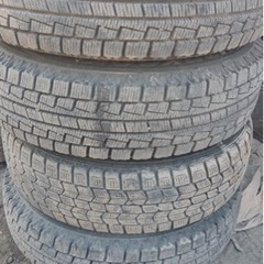 中古タイヤとホイールの画像