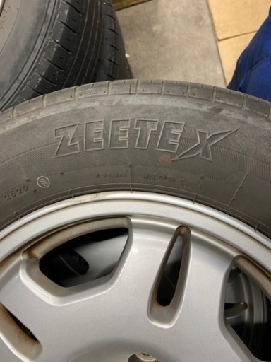 引取り限定。215/65R16 ホイール付き夏タイヤ