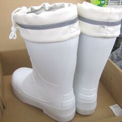 白い防寒長靴 Hyper V Studless 業務用にも！ホワイト 滑りにくい＆あったかレインブーツ SS-Sサイズ在庫 札幌市北区屯田の画像