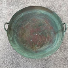 古い 大きな鍋 銅製　炊き出し 大鍋 かまど 竈門 囲炉裏の画像