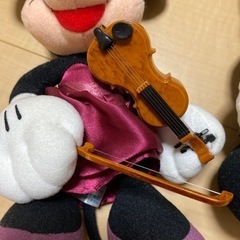 ●ミッキー&ミニー●バイオリン構えたぬいぐるみの画像