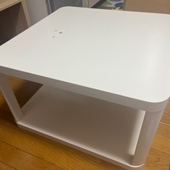 テーブル