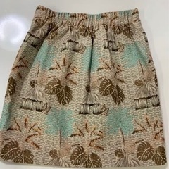 EMSEXCITE ボタニカル柄スカートの画像