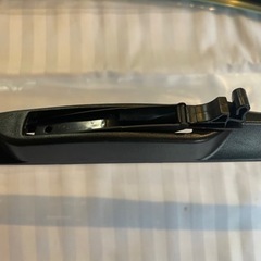 ZVW50系プリウス　エアロワイパーブレード左右の画像