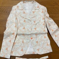 ビンテージ刺繍柄スーツの画像