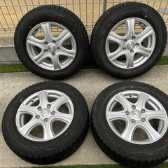 ダンロップスタッドレスタイヤ　195/65R15 