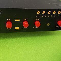 【週末値下げ中!!800円→500円】インターフェース★OMS★OPCODE★STUDIO4★MIDI☆通電OK☆の画像