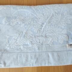 ブルー系花柄タオルケットの画像