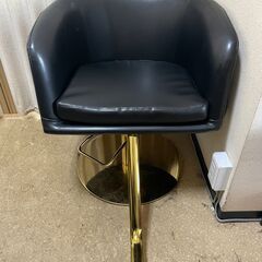 早い者勝ち！￥150,000→¥130,000　美容椅子【ビューティガレージ】の画像