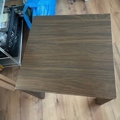 IKEA テーブル　ウォールナットの画像