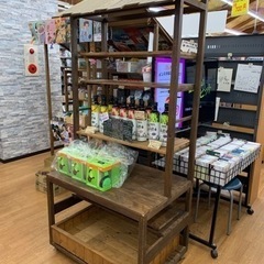 【引取先決まりました】木製　レトロ　陳列棚の画像