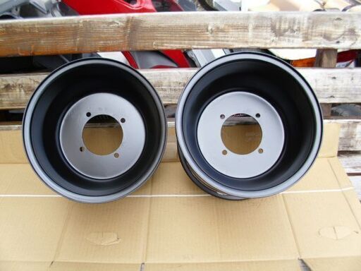 【購入済み！】ジャイロ・モンキー3輪・トライク等に！10インチ8J　4穴　ワイドスチールホイル　美品中古品◆彦根市～