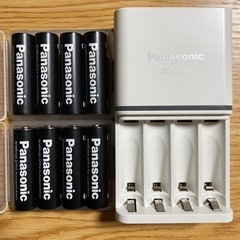 パナソニック単3形充電池 eneloop pro BK-3HCD...