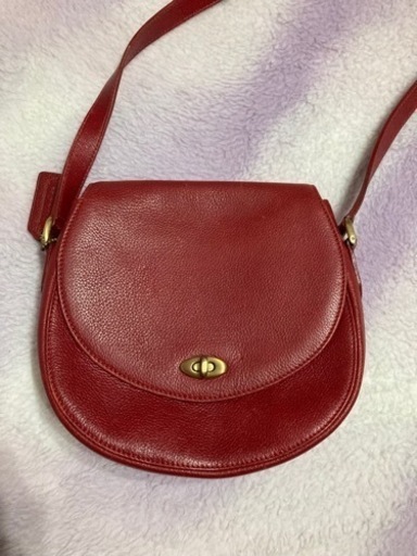 COACHのバック 赤