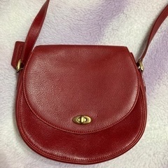 COACHのバック 赤