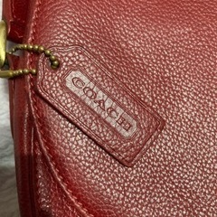 COACHのバック 赤の画像