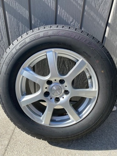 スタッドレスタイヤアルミ付き