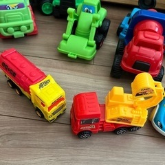 トイザらス他　働く車　各種の画像