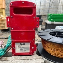 電気柵 獣除け 農機具 杭、ヨリ線付きセットの画像
