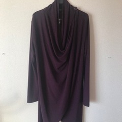 【未着用タグ付き】カナダで購入カーディガンの画像